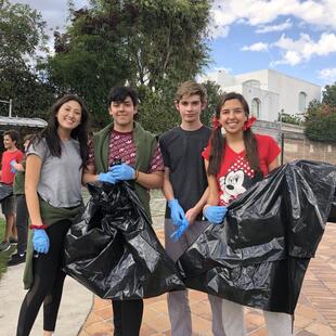 Actividades extracurriculares | Colegio Menor Quito - 04 - Feature Cards Pattern - Creativity and Culture