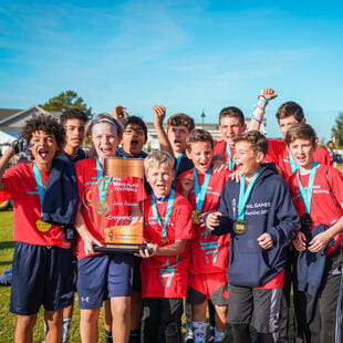 Actividades extracurriculares | Colegio Menor Samborondón - 07 - Feature Cards Pattern - Expeditions