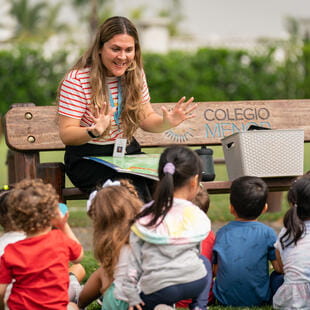 Colegio Menor Samborondón | Colegio particular en Guayaquil - Feature Cards Pattern