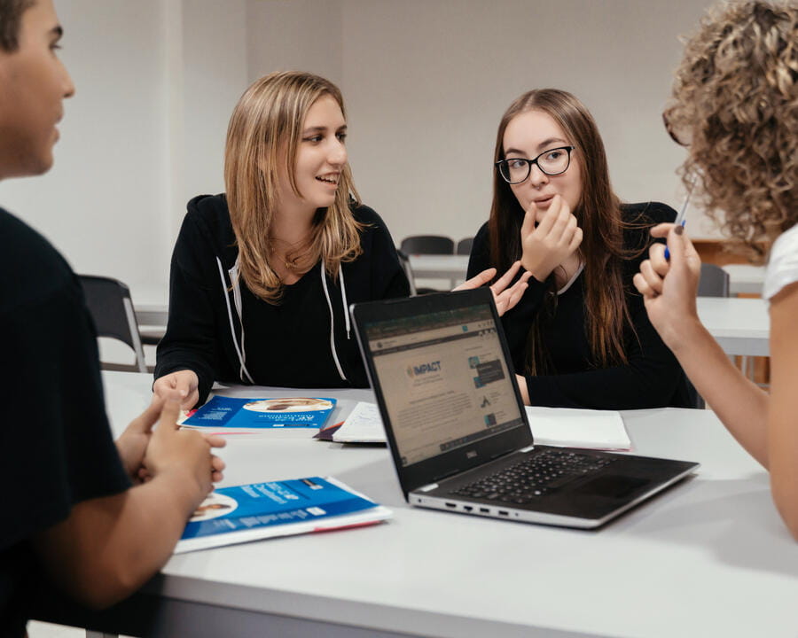 Requisitos y selección | Colegio Menor Samborondón - Image-50-50 3