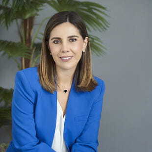 How We Teach | Colegio Menor Quito - Feature Cards Tabs