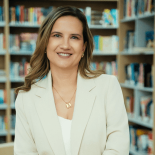 How We Teach | Colegio Menor Quito - Feature Cards Tabs