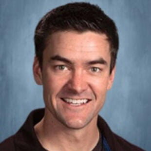 How We Teach | Colegio Menor Quito - Feature Cards Tabs