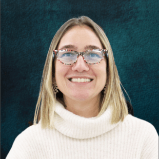 How We Teach | Colegio Menor Samborondón - Feature Cards Tabs